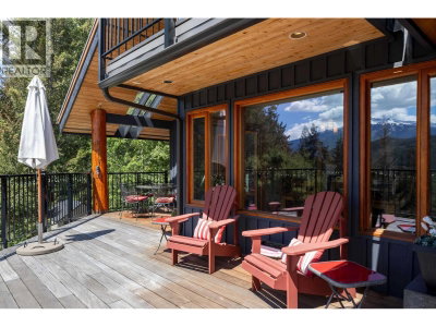 9503 EMERALD Drive | Whistler British Columbia | Slide Image Ten