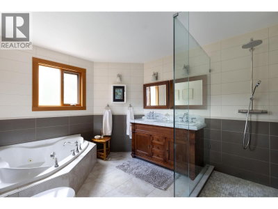 9503 EMERALD Drive | Whistler British Columbia | Slide Image Sixteen