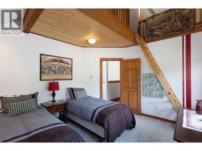 9503 EMERALD Drive | Whistler British Columbia | Slide Image Twenty-five