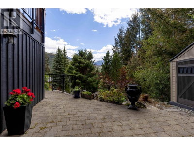 9503 EMERALD Drive | Whistler British Columbia | Slide Image Thirty-two
