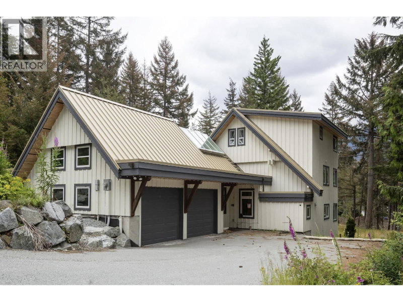 9199 EMERALD Drive Whistler British Columbia, V8E 0G5 - 5 Bedrooms Home For Sale