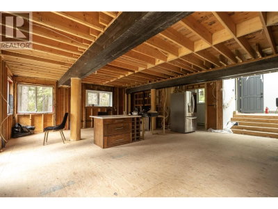 9199 EMERALD Drive | Whistler British Columbia | Slide Image Six
