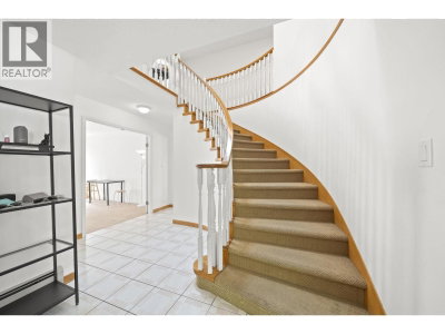 6800 GRANT Place | Burnaby British Columbia | Slide Image Fifteen