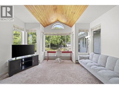 6800 GRANT Place | Burnaby British Columbia | Slide Image Six