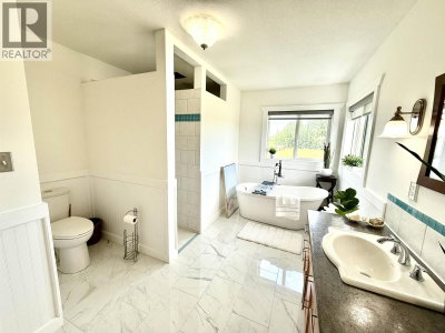 5235 RED ROCK Road | Prince George British Columbia | Slide Image Twenty-six