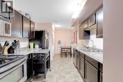 20140 ASHLEY Crescent | Maple Ridge British Columbia | Slide Image Twenty-six