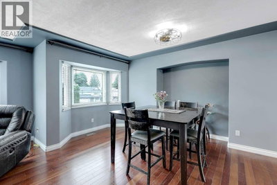20140 ASHLEY Crescent | Maple Ridge British Columbia | Slide Image Four