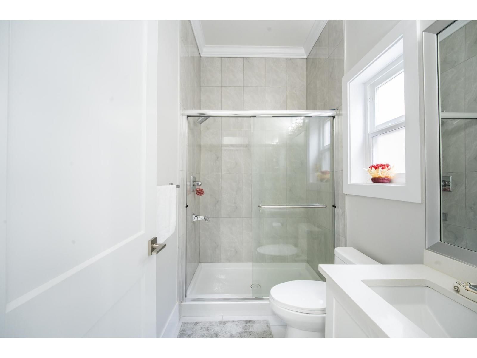 6176 140 STREET Image 11