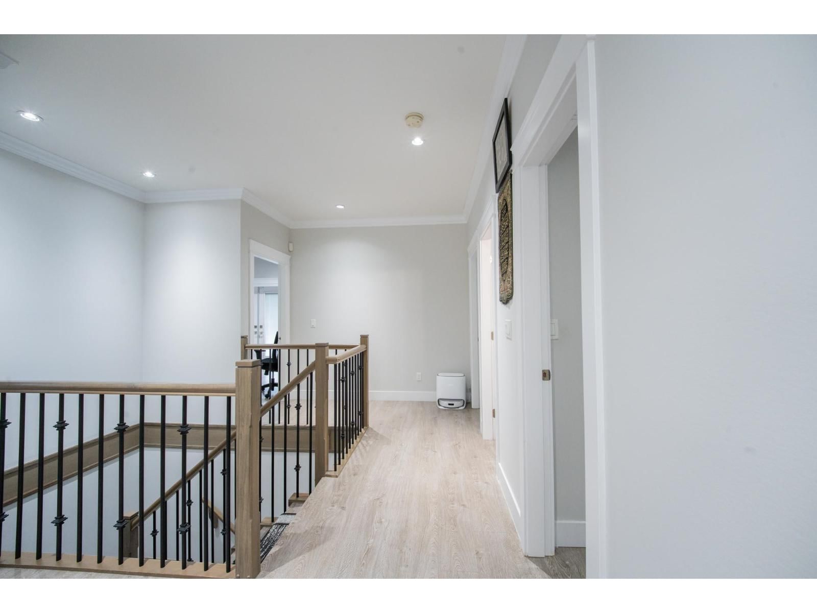 6176 140 STREET Image 12