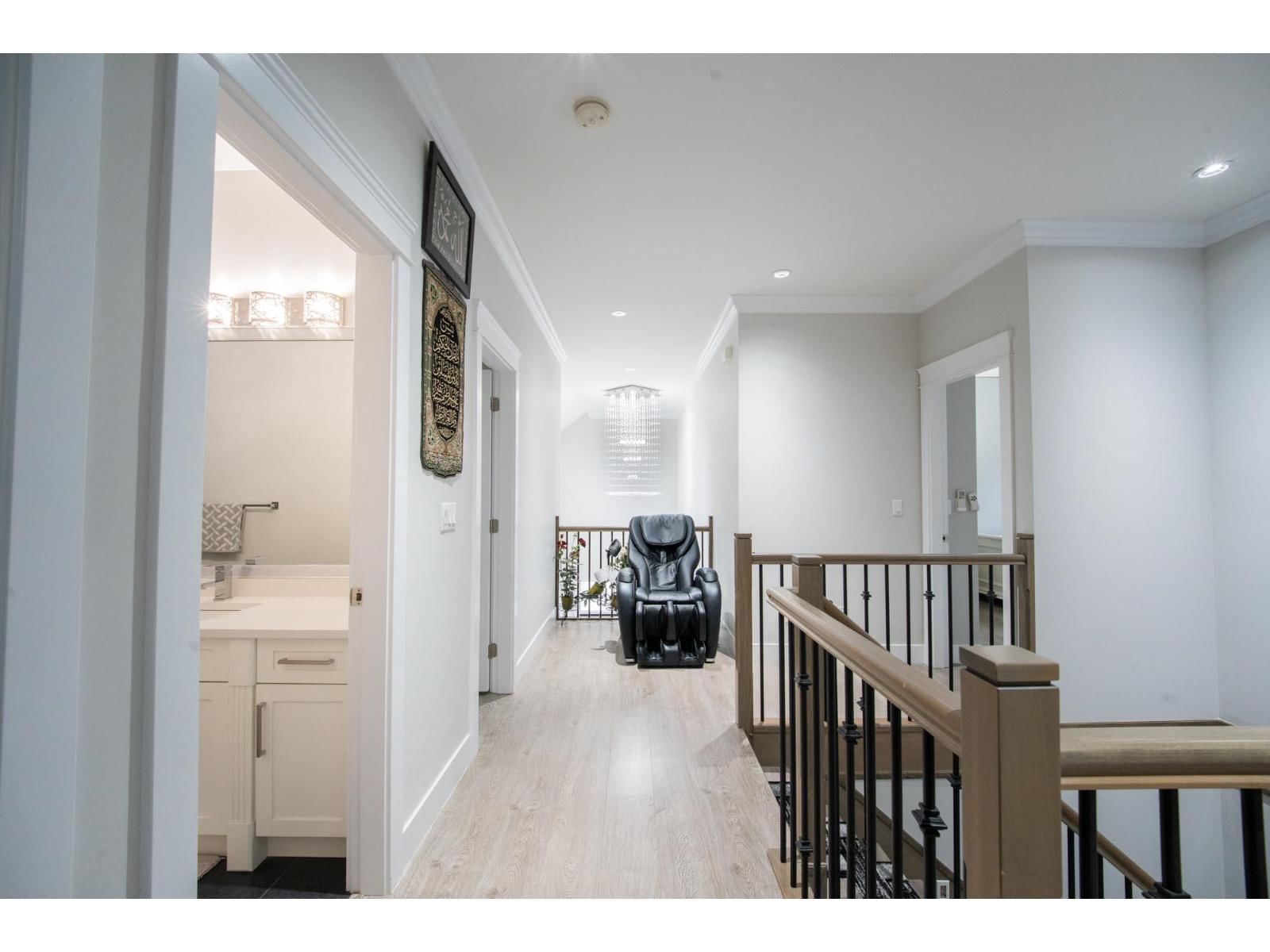 6176 140 STREET Image 36