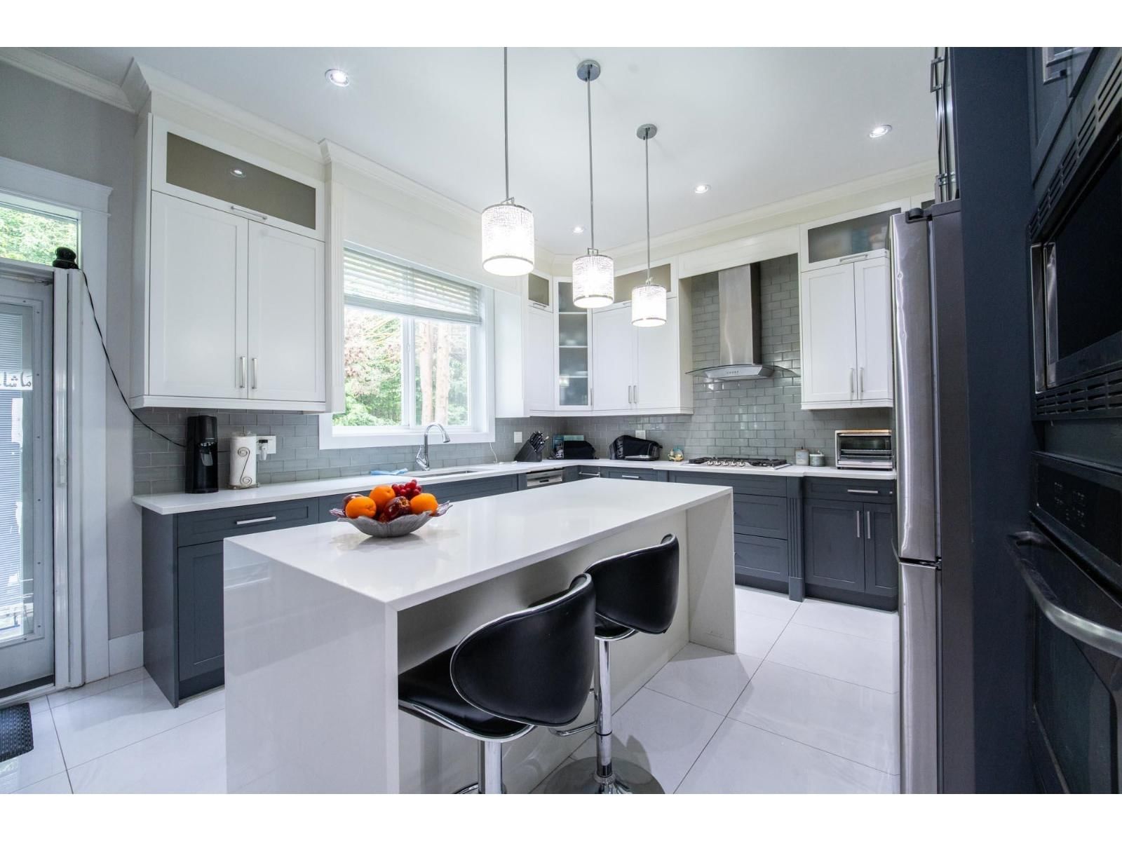 6176 140 STREET Image 7