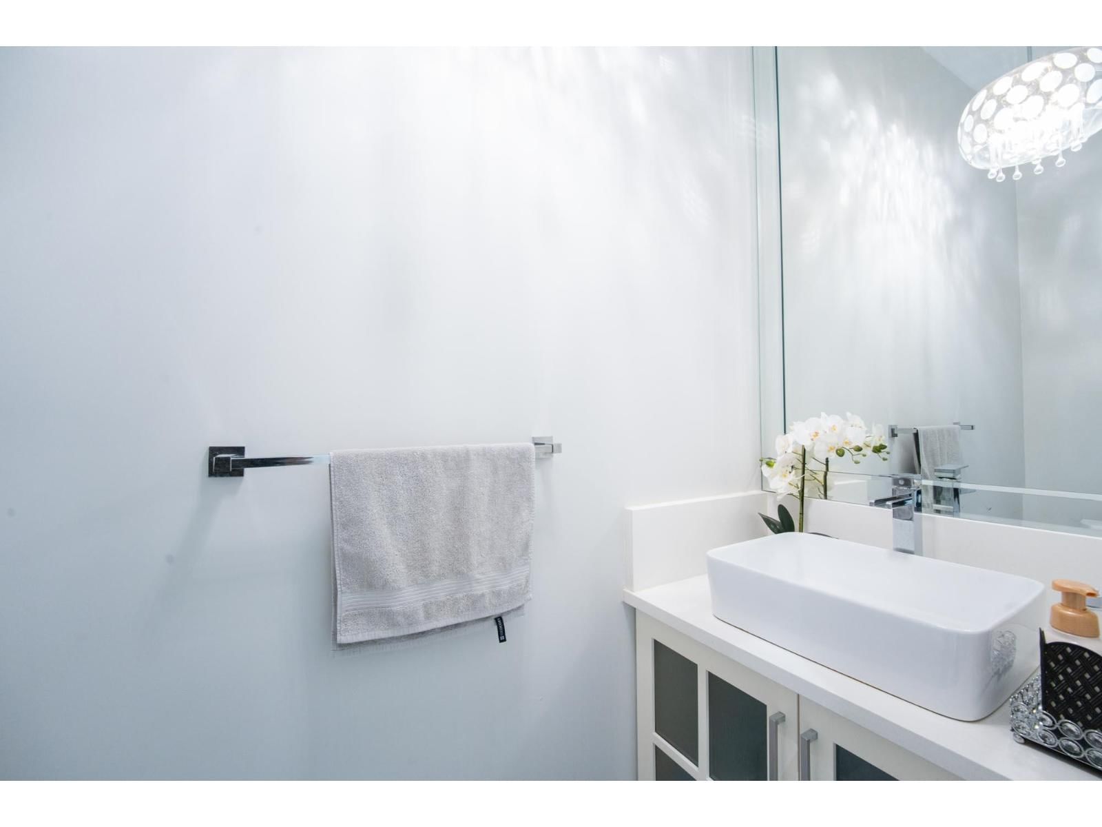 6176 140 STREET Image 9