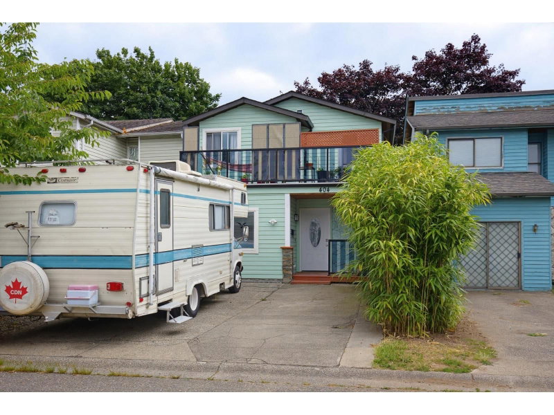 404 BRUNEAU Place Langley British Columbia, V4W 3K9 - 3 Bedrooms Home For Sale