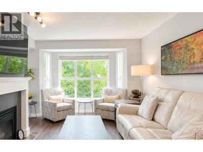 2393 WELCHER Avenue | Port Coquitlam British Columbia | Slide Image Three