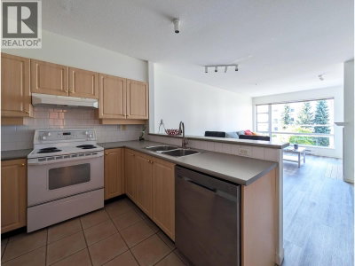 3629 DEERCREST Drive | North Vancouver British Columbia | Slide Image Eight