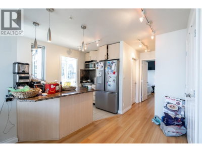 1211 MELVILLE Street | Vancouver British Columbia | Slide Image Nine