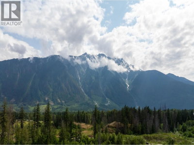 7661 CERULEAN Drive | Pemberton British Columbia | Slide Image One