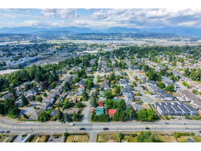 10810 129 Street | Surrey British Columbia | Slide Image Four