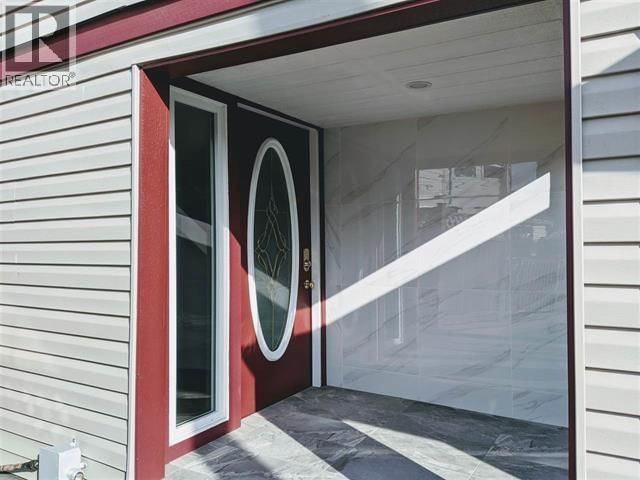 8191 RIVER Road, Richmond, British Columbia V6X 1X8