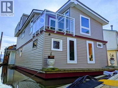 8191 RIVER Road | Richmond British Columbia | Slide Image Thirteen