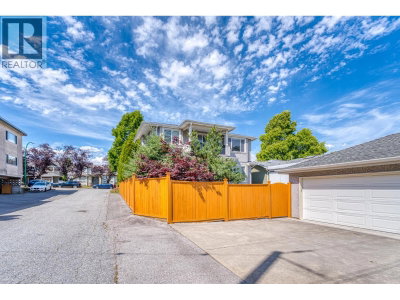 4330 WILLIAM Street | Burnaby British Columbia | Slide Image Eleven