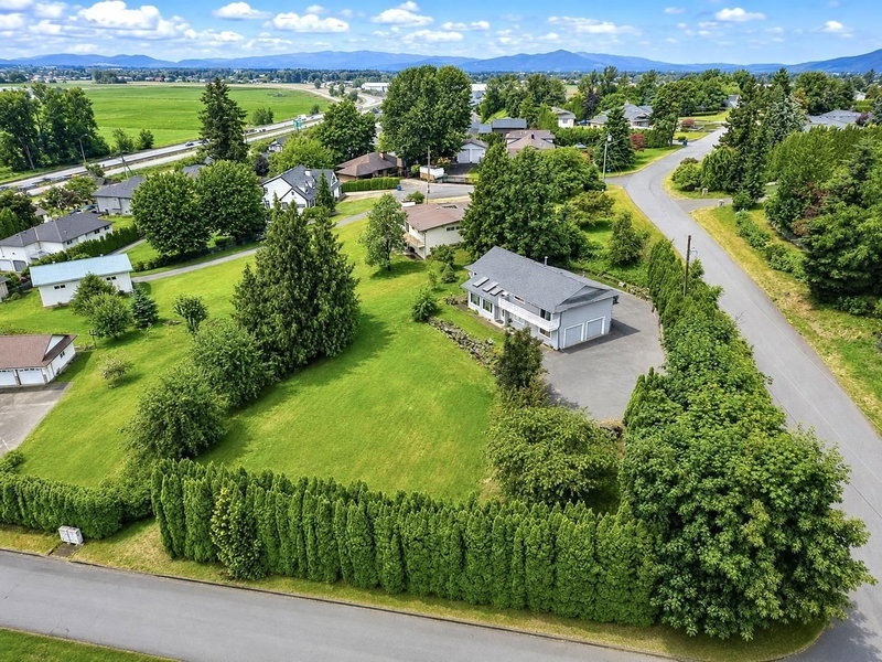 1783 EVERETT Road Abbotsford British Columbia, V2S 7S4 - 5 Bedrooms Home For Sale