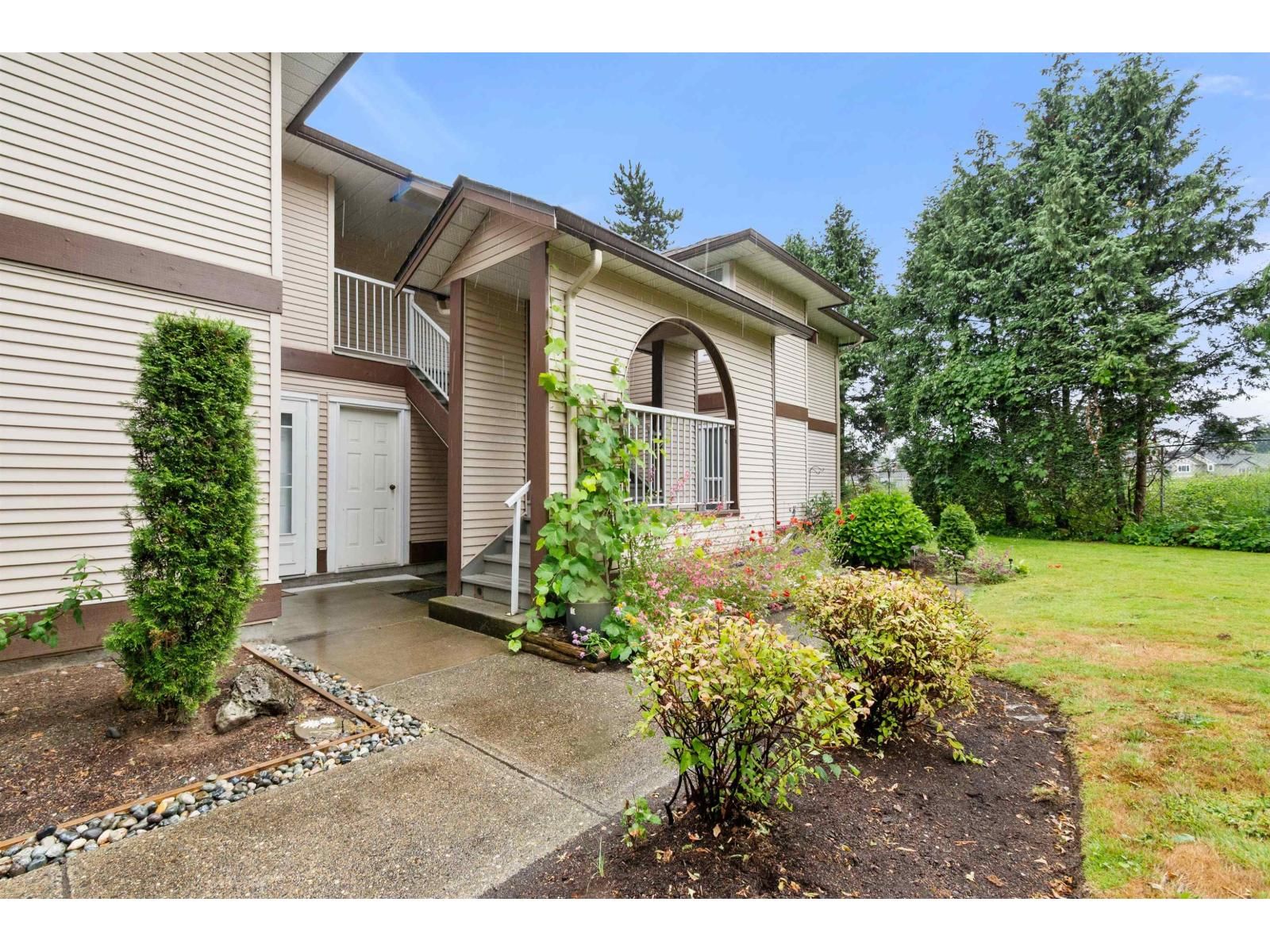 1006 - 1750 MCKENZIE ROAD Image 1
