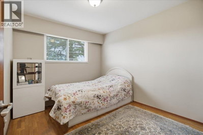2206 PINECREST Avenue | Coquitlam British Columbia | Slide Image Nineteen