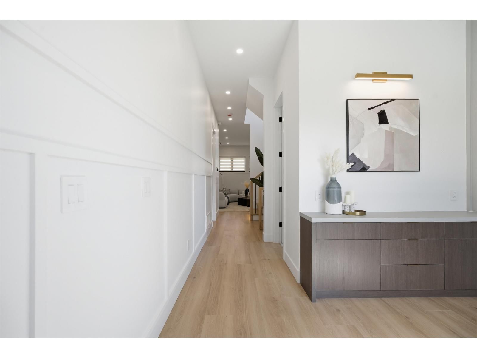 20473 69 AVENUE Image 4