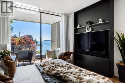 3478 MARINE Drive | West Vancouver British Columbia | Slide Image Nineteen
