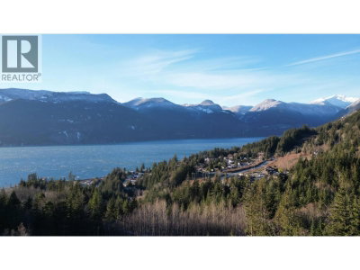 1121 COPPER Drive | Squamish British Columbia | Slide Image Ten