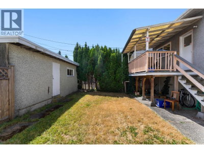 3186 28TH Avenue | Vancouver British Columbia | Slide Image Thirty-four