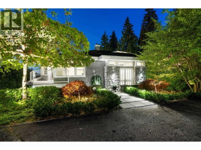 1590 TYROL Court | West Vancouver British Columbia | Slide Image Three