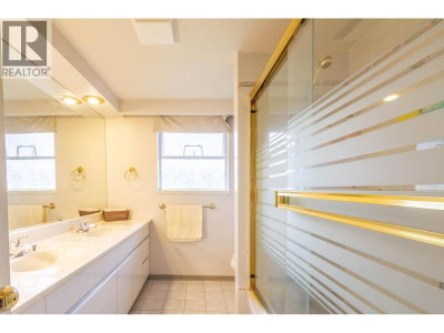 4810 FAIRLAWN Drive | Burnaby British Columbia | Slide Image Seventeen