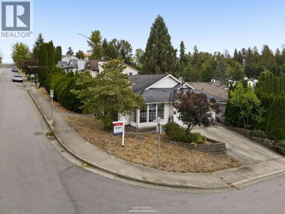 11638 225 Street | Maple Ridge British Columbia | Slide Image One