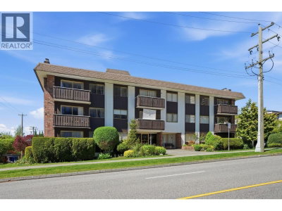 1345 CHESTERFIELD Avenue | North Vancouver British Columbia | Slide Image Forty
