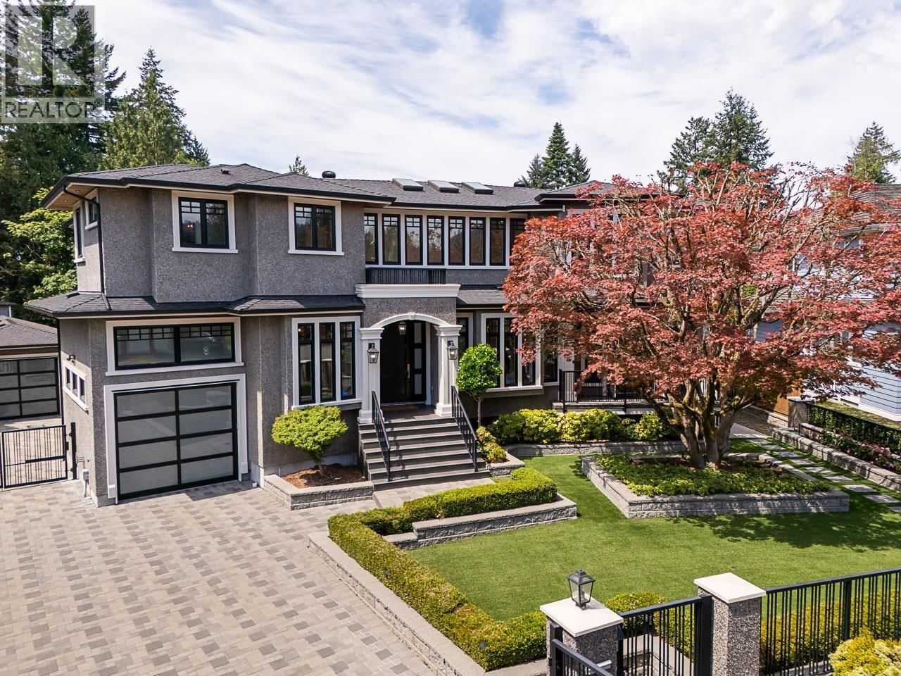 7652 KERRYWOOD Crescent, Burnaby, British Columbia V5A 2G1
