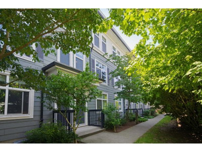 15833 26 Avenue | Surrey British Columbia | Slide Image Eleven