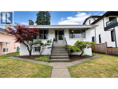 2965 8TH Avenue | Vancouver British Columbia | Slide Image One