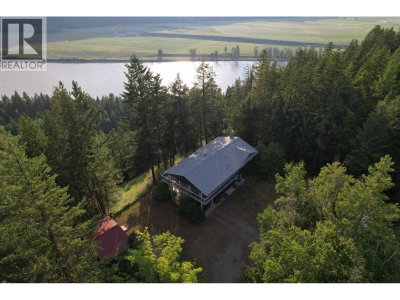 2400 ARNOLDUS Road | Quesnel British Columbia | Slide Image Four