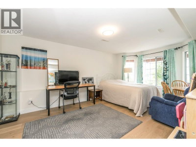 2635 PANORAMA Drive | Coquitlam British Columbia | Slide Image Nineteen