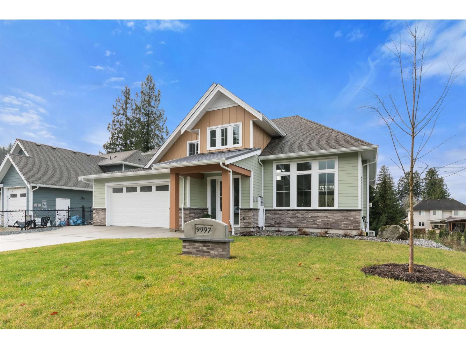 9997 MAGNOLIA Place, Chilliwack, British Columbia V0X 1X1