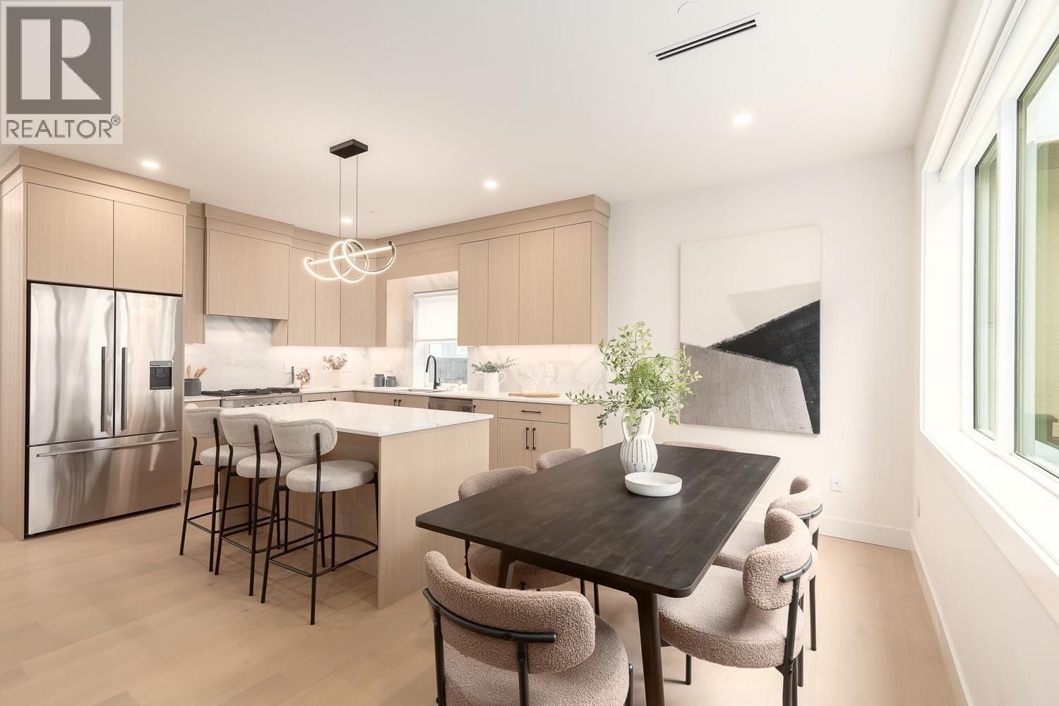 3633 TURNER Street, Vancouver, British Columbia V5K 2J2