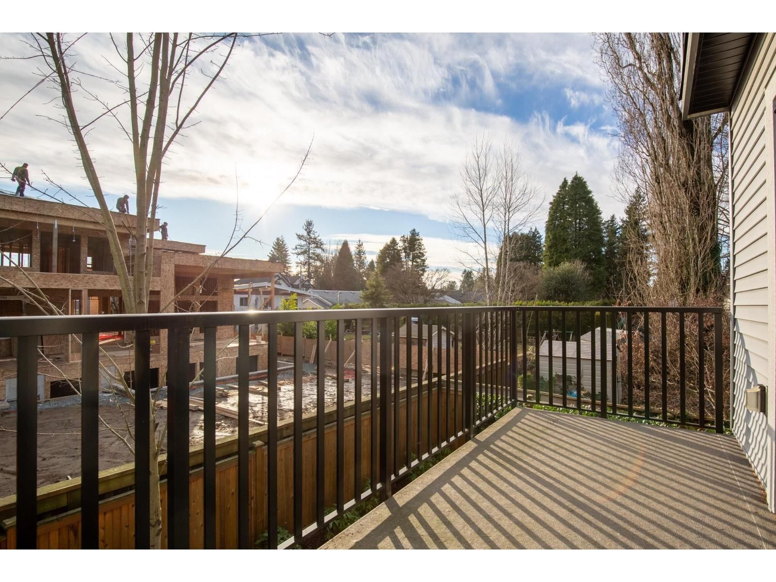 704 - 2267 MCKENZIE ROAD Image 36