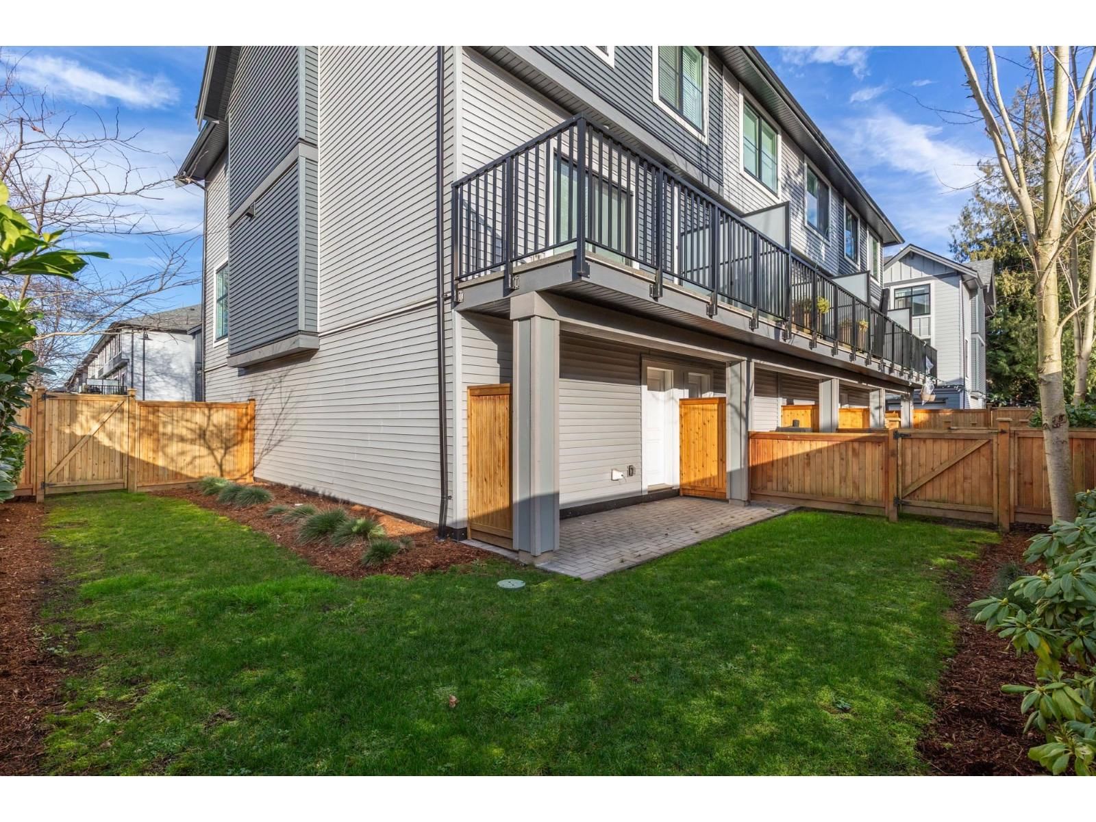 704 - 2267 MCKENZIE ROAD Image 38