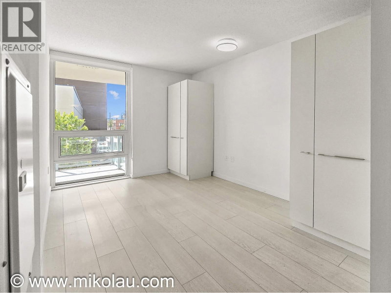 180 2ND Avenue Vancouver British Columbia, V5T 0K4 - 1 Bedroom Home For Sale