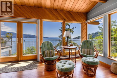 1475 WEBB Road | Bowen Island British Columbia | Slide Image Five
