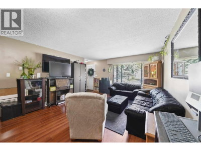 21532 MAYO Place | Maple Ridge British Columbia | Slide Image Five
