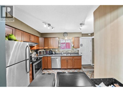21532 MAYO Place | Maple Ridge British Columbia | Slide Image Nine