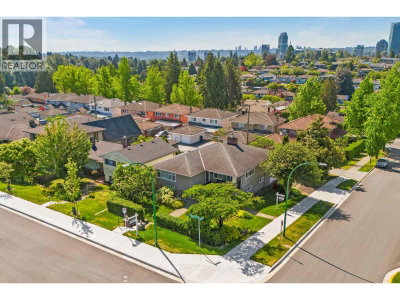 4802 VENABLES Street | Burnaby British Columbia | Slide Image Thirty-three